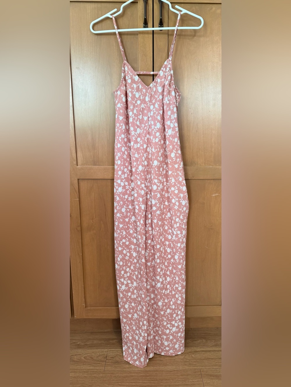 Floral Pink Wide-Leg Jumpsuit with V-Neck